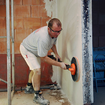 Akku-Putzbearbeitungsmaschine PFM C