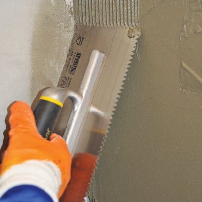 Glättekelle Gezahnt Dreieckzahn Aluminiumgriff